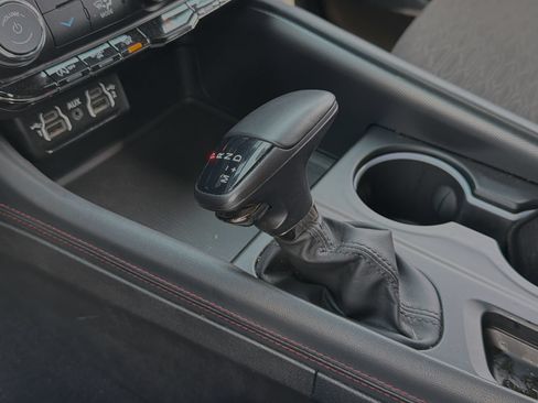 Used 2025 Dodge Durango GT RWD image 20