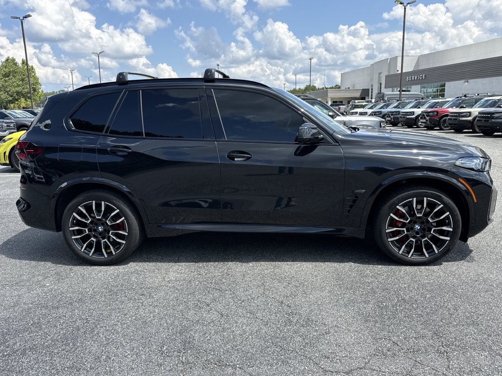 Used 2026 BMW X5 xDrive40i w/ M Sport Package AWD/4WD image 8