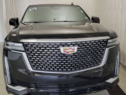 Certified 2023 Cadillac Escalade Premium Luxury AWD/4WD image 3
