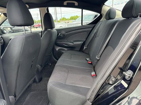 Used 2016 Nissan Versa SV FWD image 13