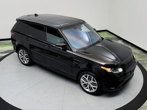 Used 2017 Land Rover Range Rover Sport SVR image 35