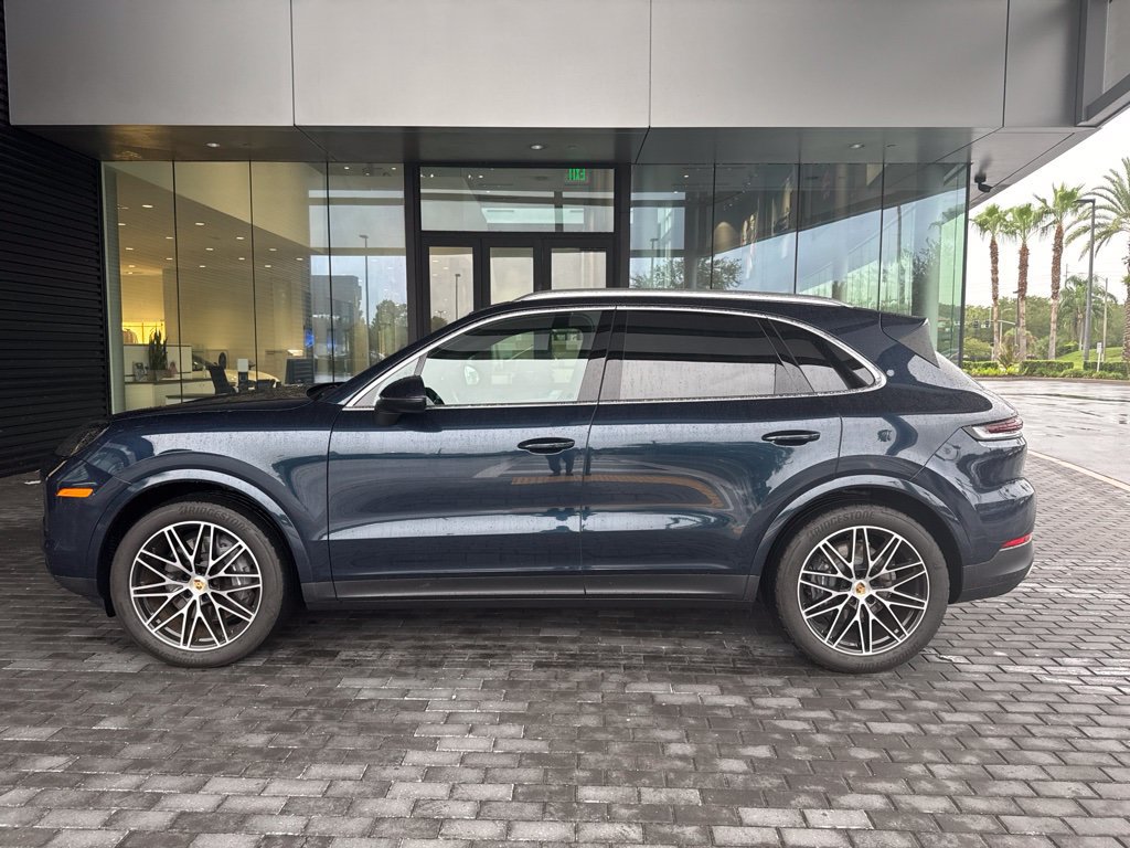 Certified 2024 Porsche Cayenne AWD/4WD image 2