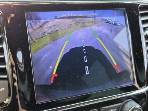 Used 2019 Jeep Grand Cherokee Altitude image 21