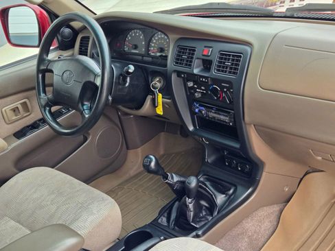 Used 2000 Toyota 4Runner SR5 image 22