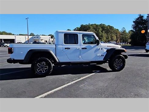 New 2026 Jeep Gladiator Mojave image 36