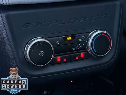 Used 2025 Ford Explorer Platinum w/ LUX Leather Package image 21