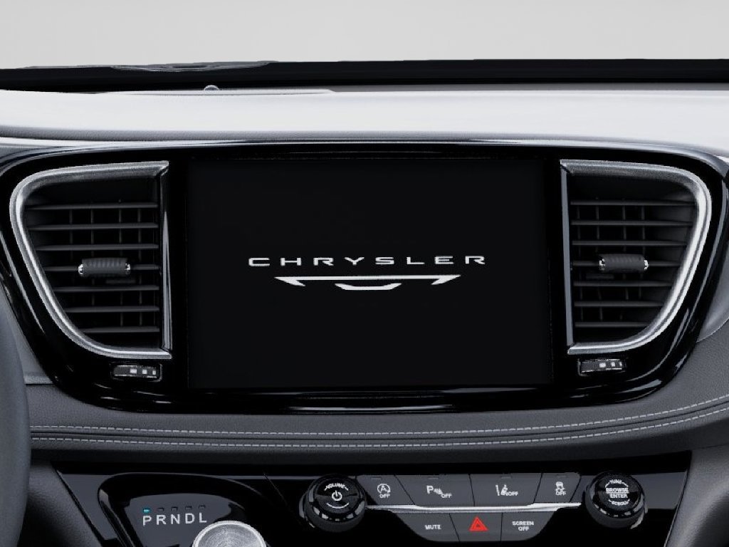 Used 2027 Chrysler Pacifica Limited AWD/4WD image 18