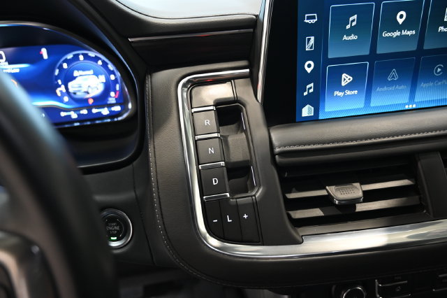 Used 2024 Chevrolet Tahoe LT w/ Luxury Package AWD/4WD image 18