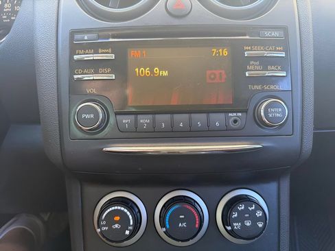 Used 2013 Nissan Rogue S w/ Special Edition Pkg FWD image 14