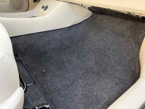 Used 2013 Toyota Prius Three FWD image 30