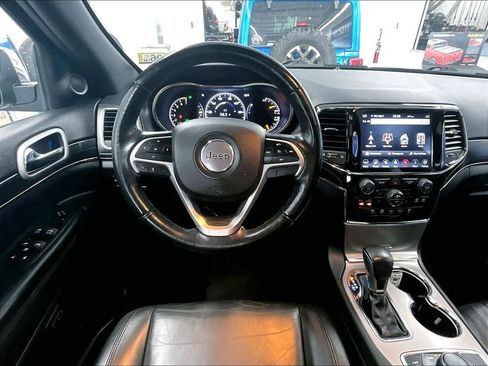 Used 2022 Jeep Grand Cherokee Limited AWD/4WD image 17