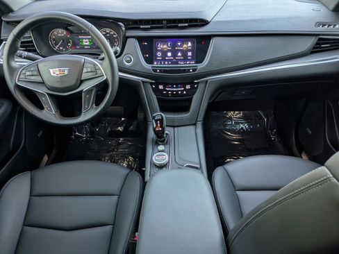 Used 2024 Cadillac XT5 Luxury image 9