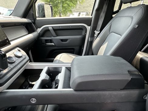 Used 2025 Land Rover Defender 110 S AWD/4WD image 25