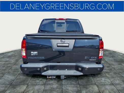 Used 2021 Nissan Frontier SV w/ Midnight Edition Floor Mats AWD/4WD image 4