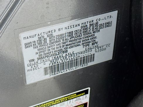 Used 2025 Nissan Kicks SV image 12