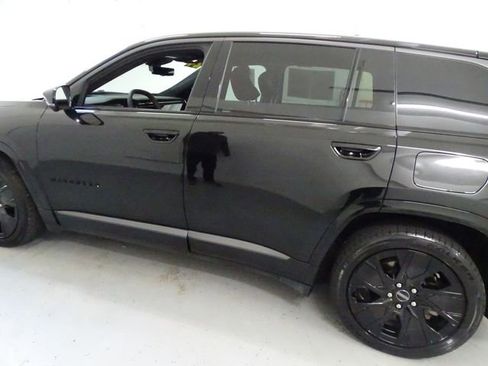 Used 2024 Jeep Wagoneer Launch Edition AWD/4WD image 20
