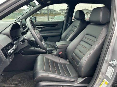 Used 2025 Honda CR-V Sport Touring image 12