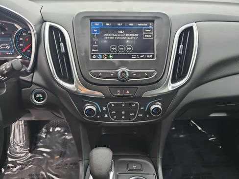 Used 2024 Chevrolet Equinox LT AWD/4WD image 20