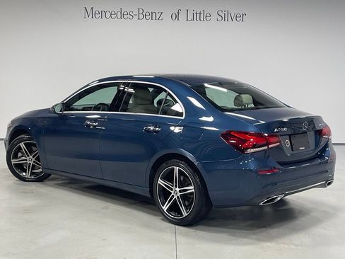 Used 2019 Mercedes-Benz A 220 4MATIC image 3