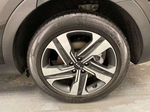 Used 2023 Kia Sorento SX Prestige image 29