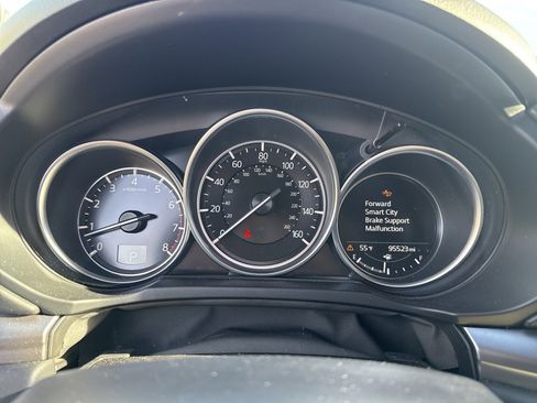 Used 2019 MAZDA CX-5 Touring image 9