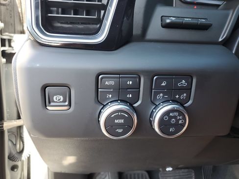 Used 2026 GMC Sierra 1500 Denali Ultimate AWD/4WD image 30