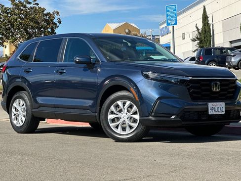 Used 2025 Honda CR-V LX image 2