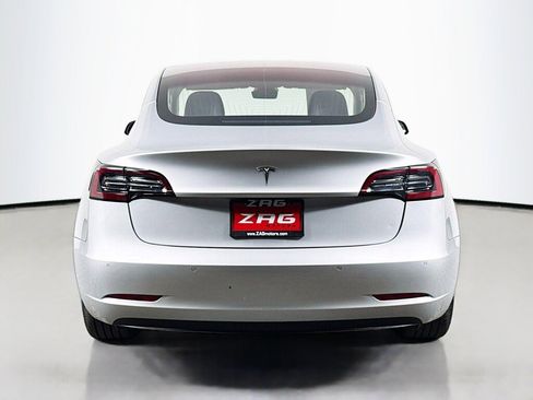 Used 2018 Tesla Model 3 Long Range RWD image 4