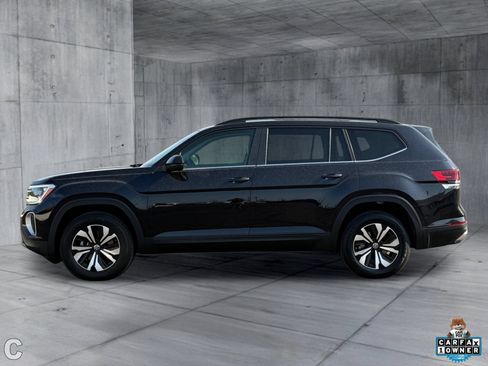 Used 2025 Volkswagen Atlas SE FWD image 3