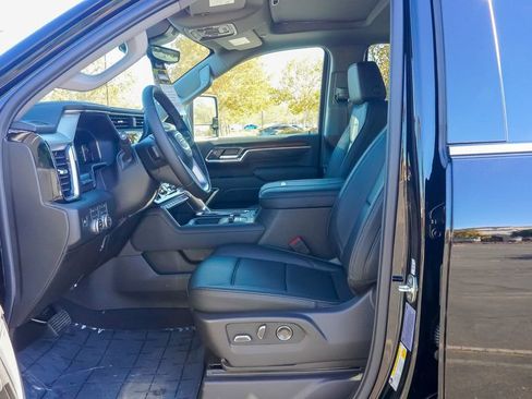 New 2026 GMC Sierra 3500 Denali w/ Denali Reserve Package image 16