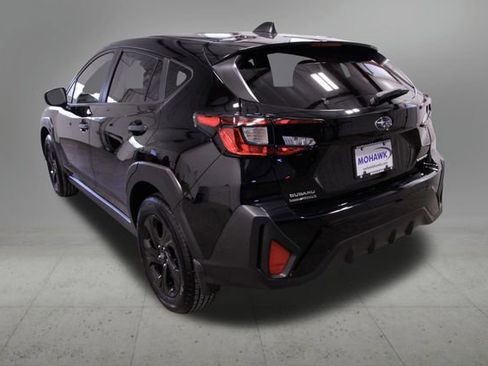 Used 2025 Subaru Crosstrek 2.0i image 3