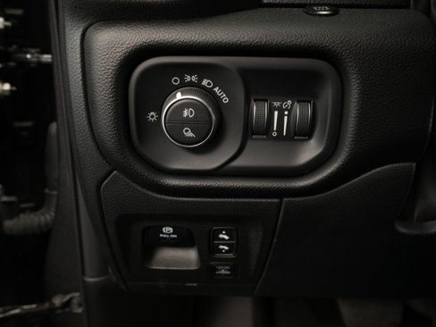 Used 2025 RAM 1500 Big Horn AWD/4WD image 48