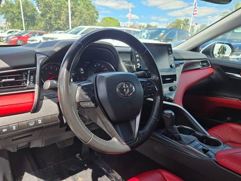 Used 2022 Toyota Camry XSE FWD image 13