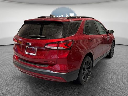 Certified 2023 Chevrolet Equinox RS image 3