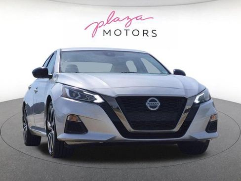 Used 2022 Nissan Altima 2.5 SR FWD image 3