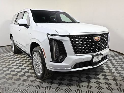 New 2026 Cadillac Escalade Luxury w/ Touring Package AWD/4WD image 9