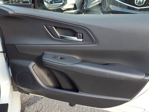 Used 2025 Toyota Prius AWD image 8