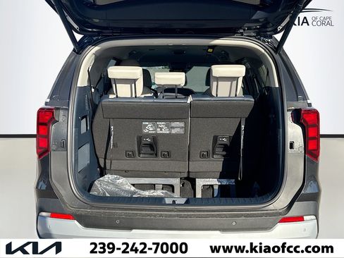 New 2026 Kia Carnival EX image 12