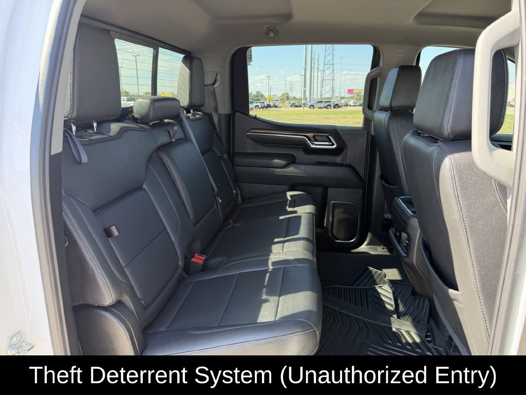 Used 2025 Chevrolet Silverado 1500 RST w/ Convenience Package II AWD/4WD image 31