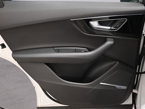 Used 2018 Audi Q7 3.0T Premium Plus w/ Premium Plus Package image 15