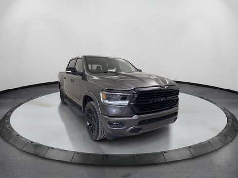 Used 2022 RAM 1500 Laramie AWD/4WD image 3