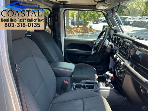 Used 2022 Jeep Gladiator Sport AWD/4WD image 25