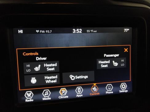 Used 2020 Jeep Renegade Limited w/ Safety and Security Group AWD/4WD image 26