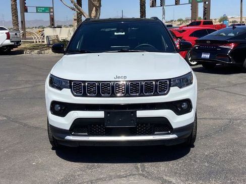 Used 2025 Jeep Compass Limited image 3