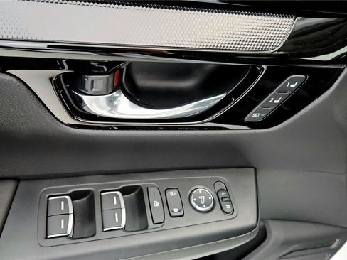 Used 2026 Honda CR-V EX-L image 35
