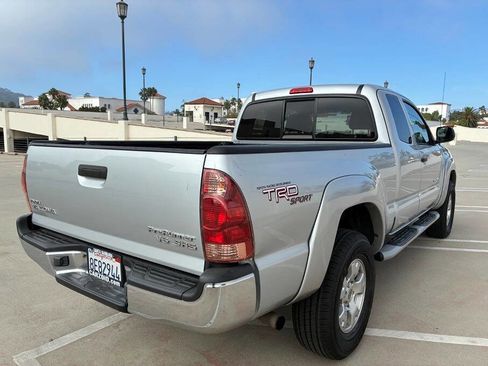 Used 2006 Toyota Tacoma PreRunner image 14