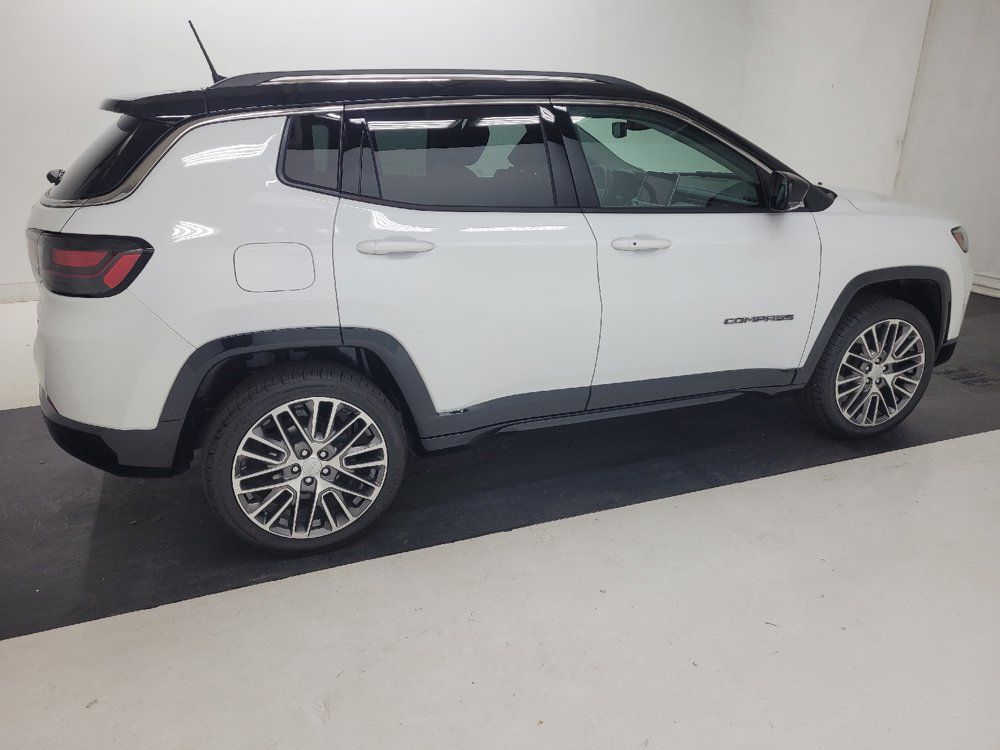 Used 2022 Jeep Compass Limited w/ Elite Group AWD/4WD image 10