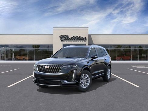 New 2025 Cadillac XT6 Luxury image 8