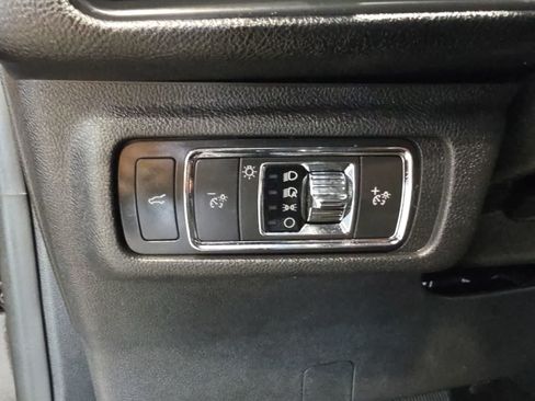 Used 2020 Lincoln Corsair FWD image 18