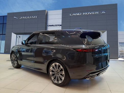 New 2026 Land Rover Range Rover Sport Dynamic SE AWD/4WD image 3